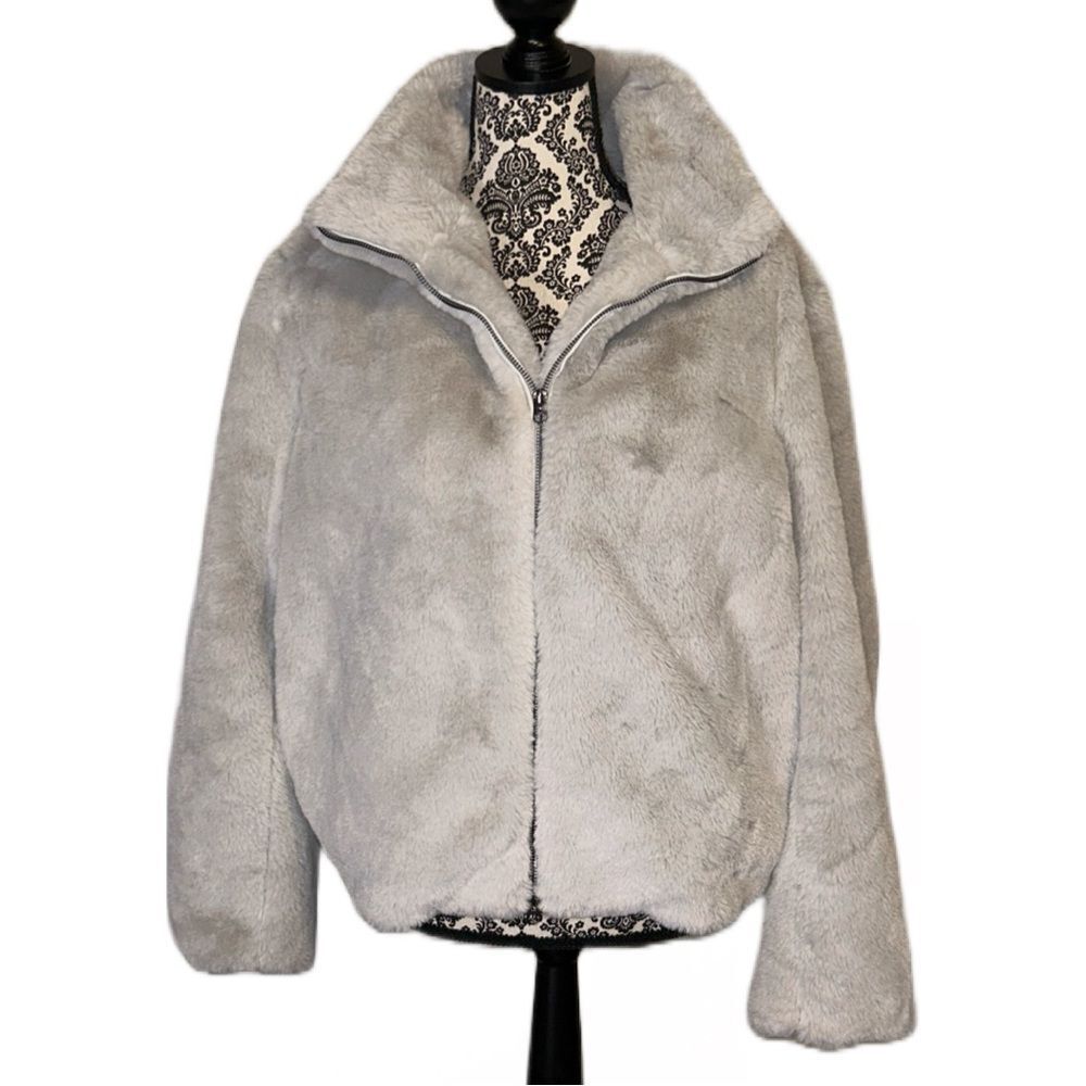 Magaschoni Boutique Fluffy Soft Faux Fur Gray Zip Front‎ Jacket - Size L